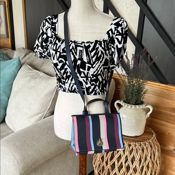 Zara Black and Pink Satchel with Structured Design - Picture 2 of 10